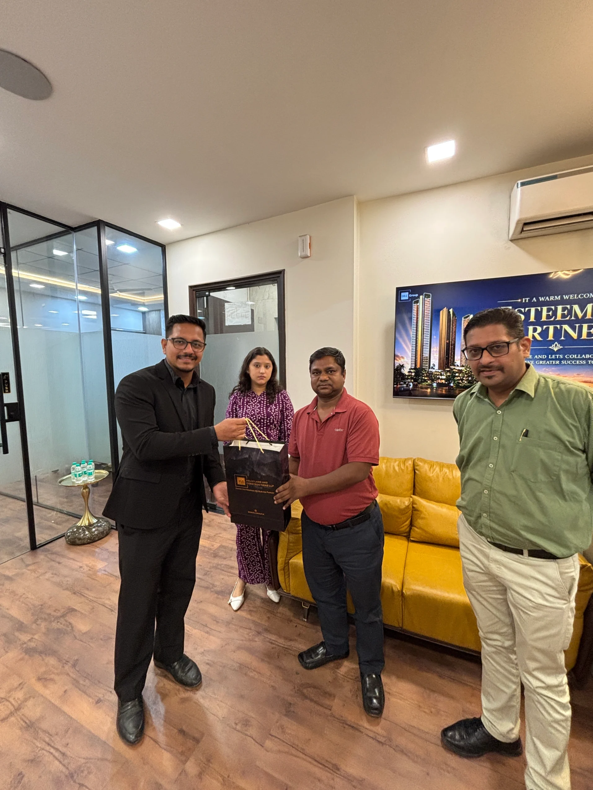 DLC Group event gift presentation