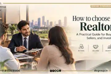 Realtor discussing property documents with a client to explain how to choose a realtor